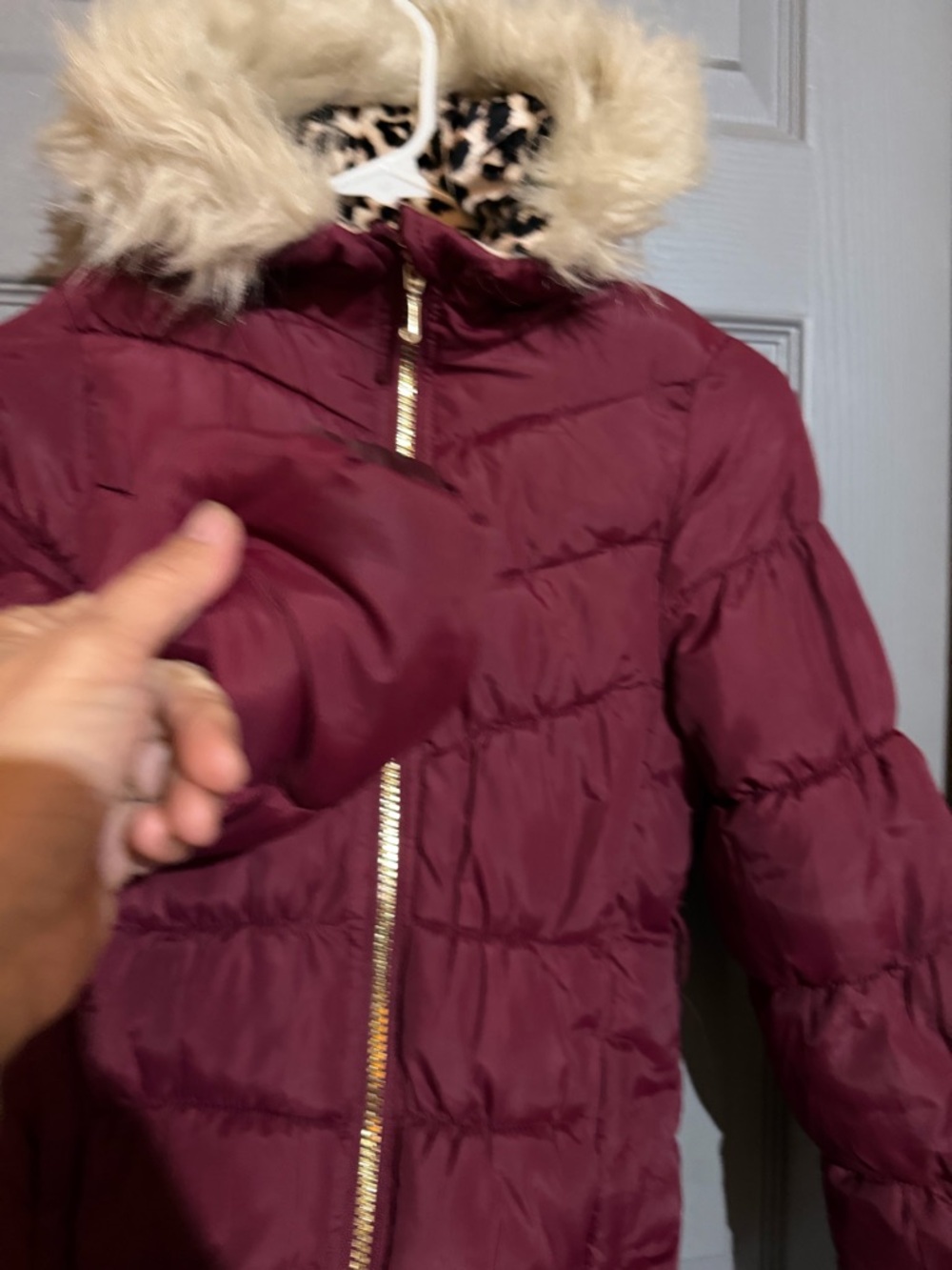 Juicy Couture Girls Burgundy Puffer‎ Jacket with Faux Fur Trim - Picture 5 of 12